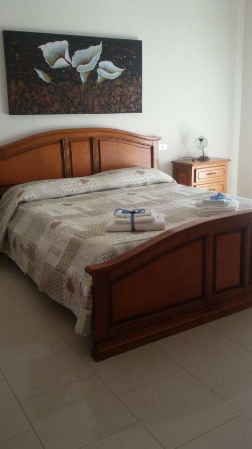 "La Casa Di Mariagrazia" Rooms Con Cucina Condivisa E Terrazza Саммикеле-ди-Бари Экстерьер фото