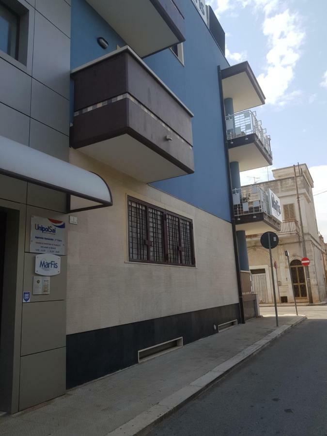"La Casa Di Mariagrazia" Rooms Con Cucina Condivisa E Terrazza Саммикеле-ди-Бари Экстерьер фото