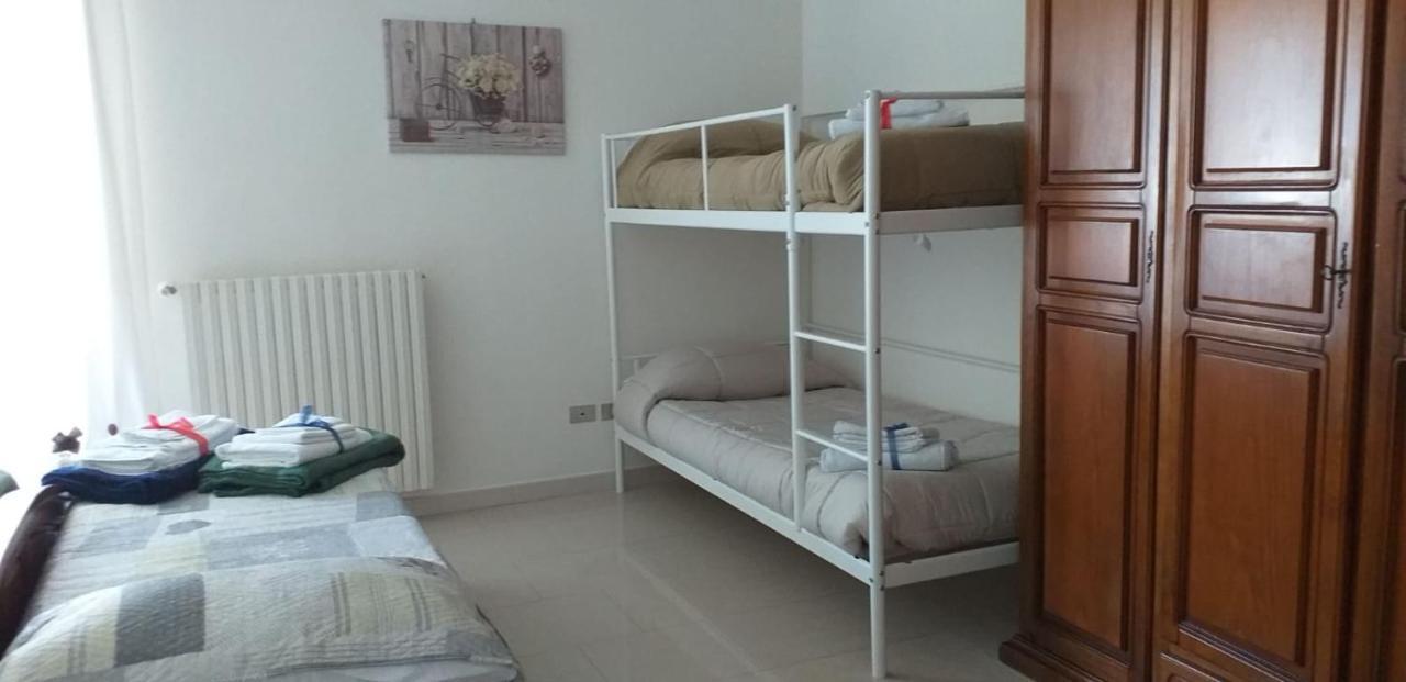 "La Casa Di Mariagrazia" Rooms Con Cucina Condivisa E Terrazza Саммикеле-ди-Бари Экстерьер фото